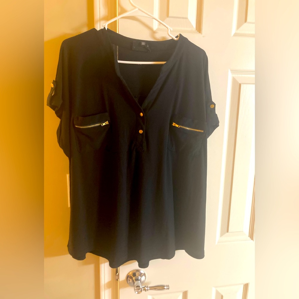 3x Front Zipper Pocket Top